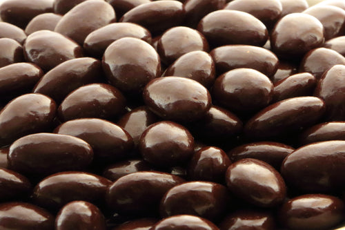 Almonds covered in a sweet milk chocolate.